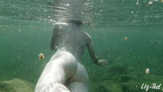 ���ेक्स नदी पर