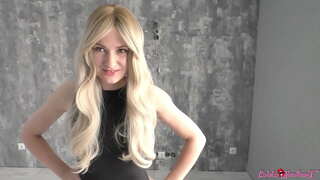 גרביונים על חבר - חברה מציצה ולרכב על זין Laloka4you