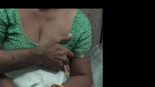 Schrëtt-Mamm an Hir geilen son share single bed