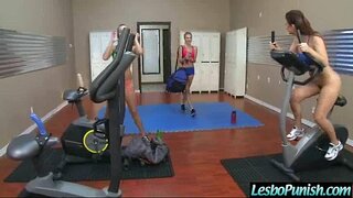 Tvrdi seks Kažnjava Zadovoljstvo Između Toplim i Zlih Lezbijske (Blake, Carly i Кенна) film-19