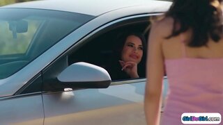 Tiga super panas awek-awek kolej membuat keluar di tempat tidur.Mereka berdua mengisap mereka rambut merah kawan firma dada sebelum salah satu licks dia 19yo jejaka pantat ketika wajah si rambut merah.Gadis remaja makan pantat dan kemudian mereka sapu setiap orang lain pantat sehingga mereka cum