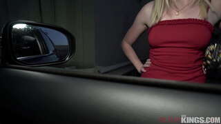 Street Walker Whiwhi Tangohia Ake E 2 Eé Horny, me te Tango i te Ure Nui