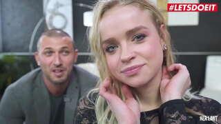 LETSDOEIT - Alexa Flexy - Namorado Papá Burro Porra Incondicional a Súa Fermosa Bebé